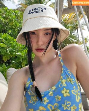 WomenK-pop photo #0114