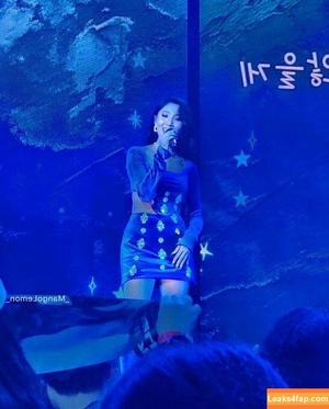WomenK-pop photo #0119