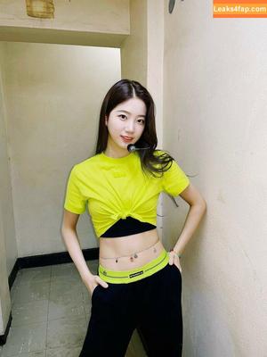 WomenK-pop photo #0133