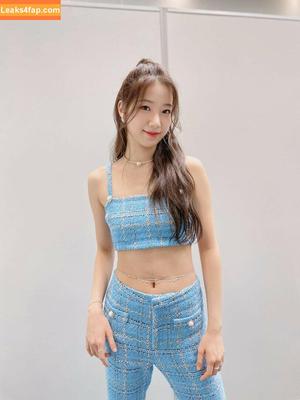 WomenK-pop photo #0134