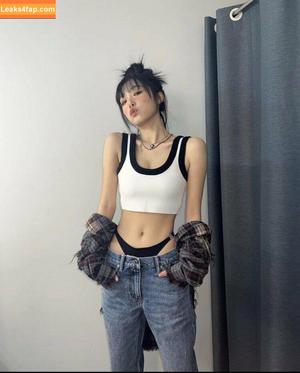 WomenK-pop photo #0141