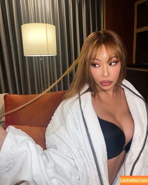 WomenK-pop photo #0171