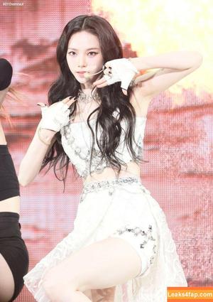 WomenK-pop photo #0203