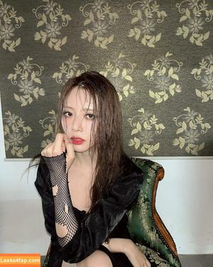 WomenK-pop photo #0253