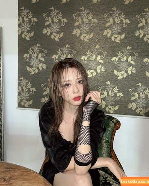 WomenK-pop photo #0256