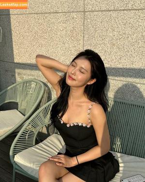 WomenK-pop photo #0317