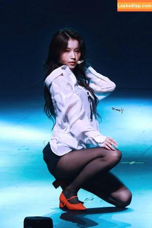 WomenK-pop photo #0343