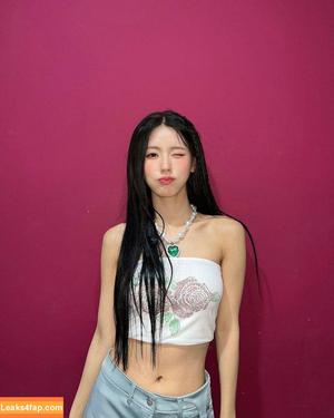WomenK-pop photo #0387