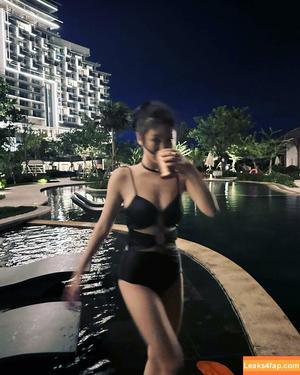 WomenK-pop photo #0389