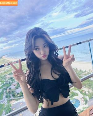 WomenK-pop photo #0431