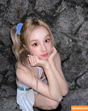 WomenK-pop photo #0451