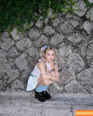 WomenK-pop photo #0453