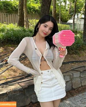 WomenK-pop photo #0465