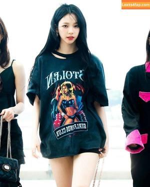 WomenK-pop photo #0468