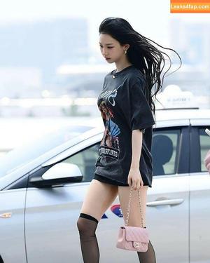 WomenK-pop photo #0470