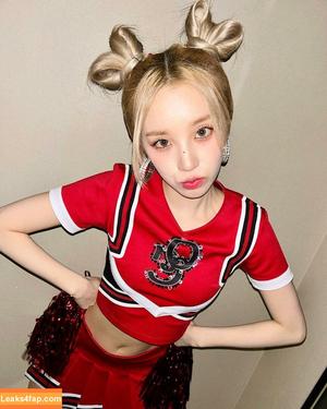 WomenK-pop photo #0474