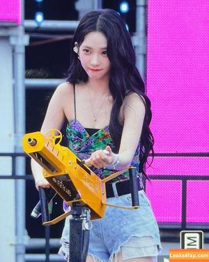WomenK-pop photo #0484