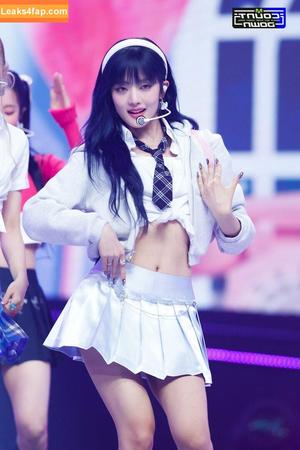 WomenK-pop photo #0488