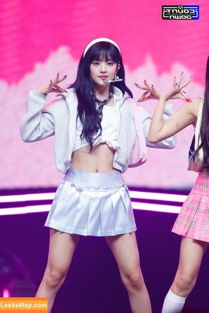 WomenK-pop photo #0489