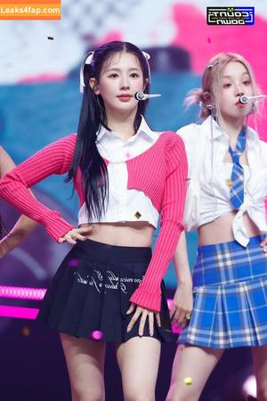 WomenK-pop photo #0496