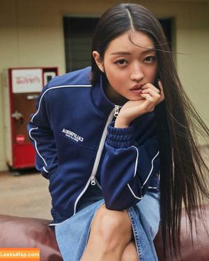 WomenK-pop photo #0512