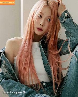 WomenK-pop photo #0538