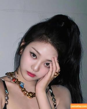 WomenK-pop photo #0560
