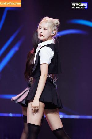 WomenK-pop photo #0564