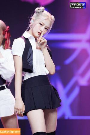 WomenK-pop photo #0565