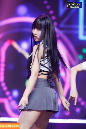 WomenK-pop photo #0568