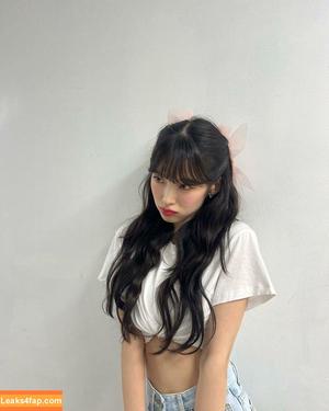 WomenK-pop photo #0584
