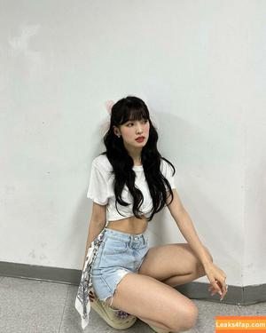 WomenK-pop photo #0585