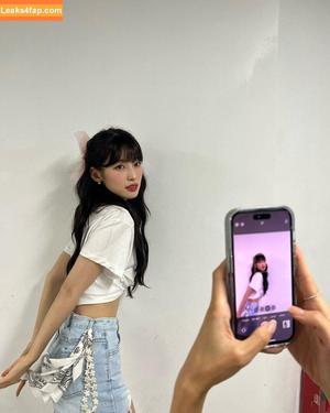 WomenK-pop photo #0590