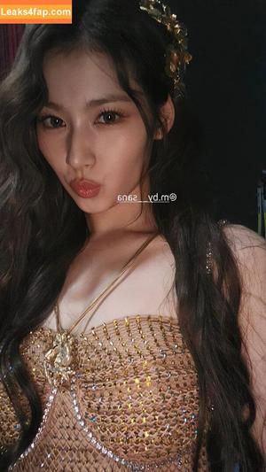WomenK-pop photo #0597
