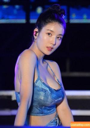 WomenK-pop photo #0648