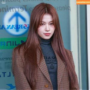 WomenK-pop photo #0709