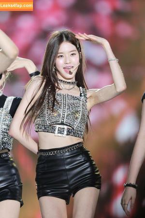 WomenK-pop photo #0714