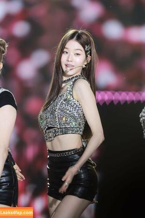 WomenK-pop photo #0716