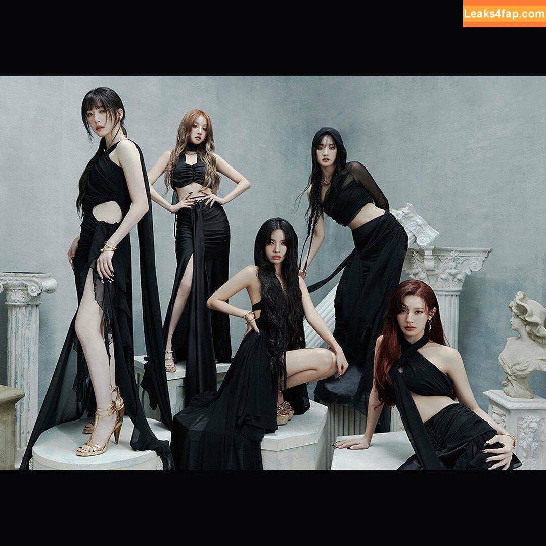 WomenK-pop /  слитое фото фото #1035