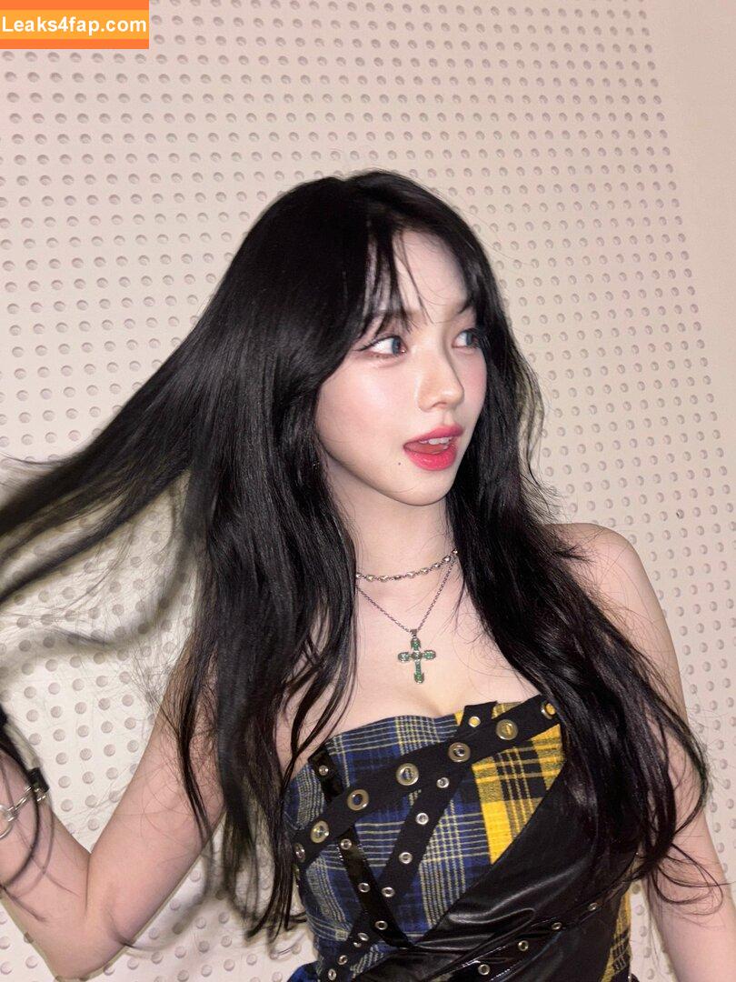 WomenK-pop /  слитое фото фото #1179