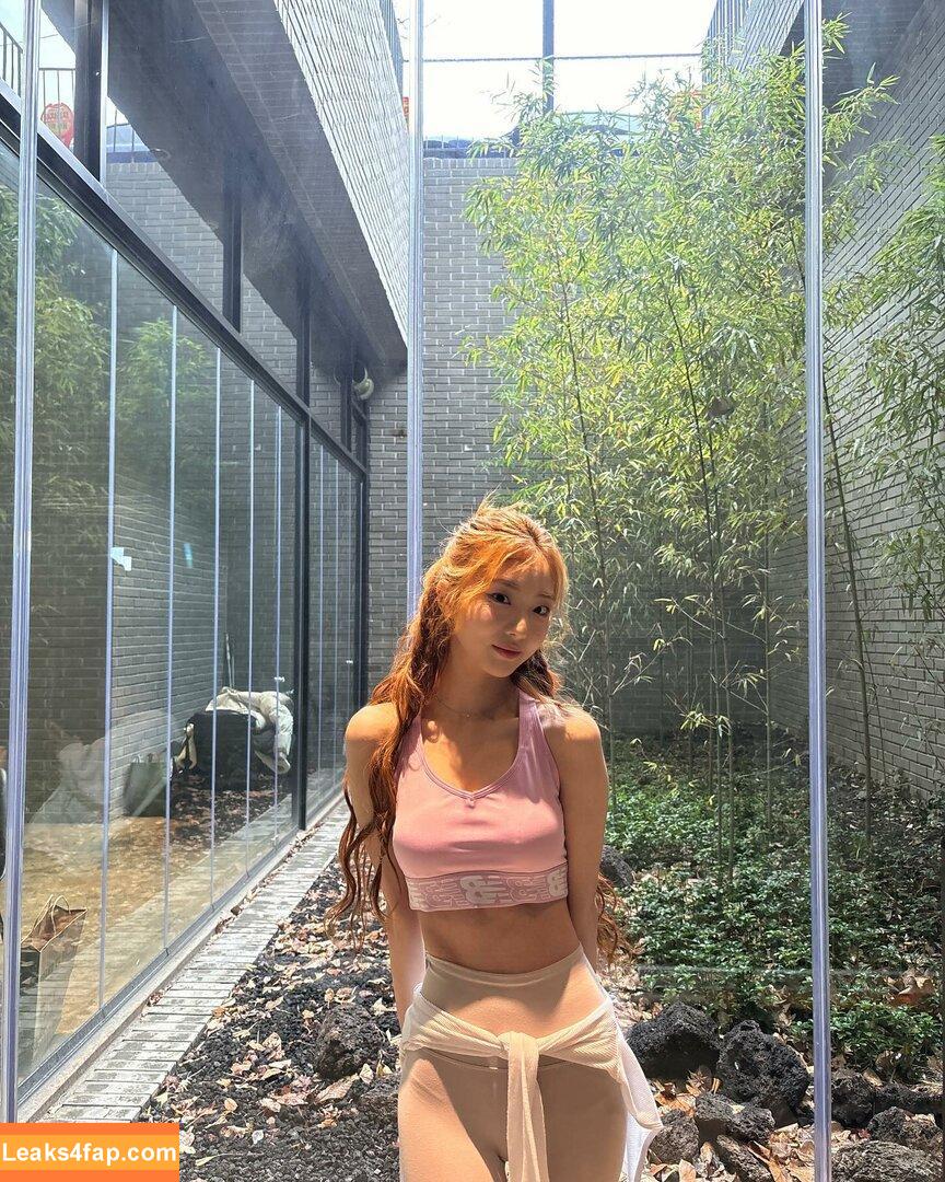 WomenK-pop /  leaked photo photo #1403