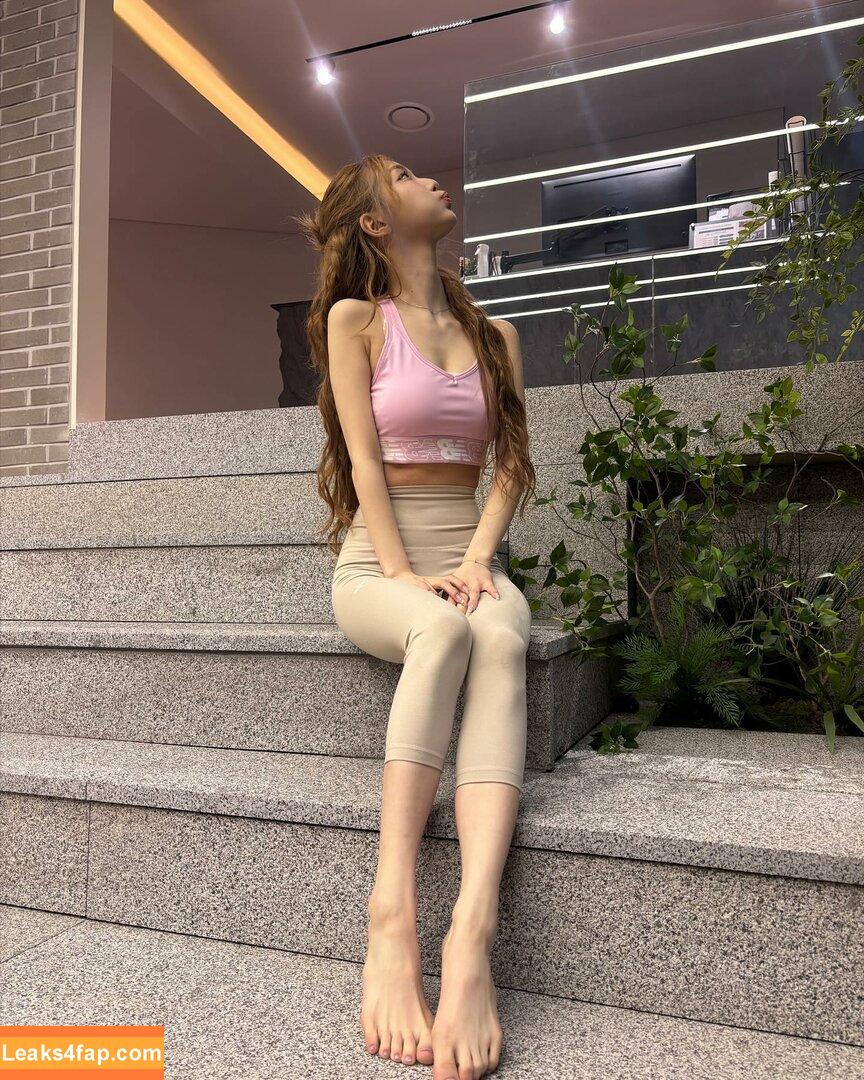 WomenK-pop /  слитое фото фото #1411