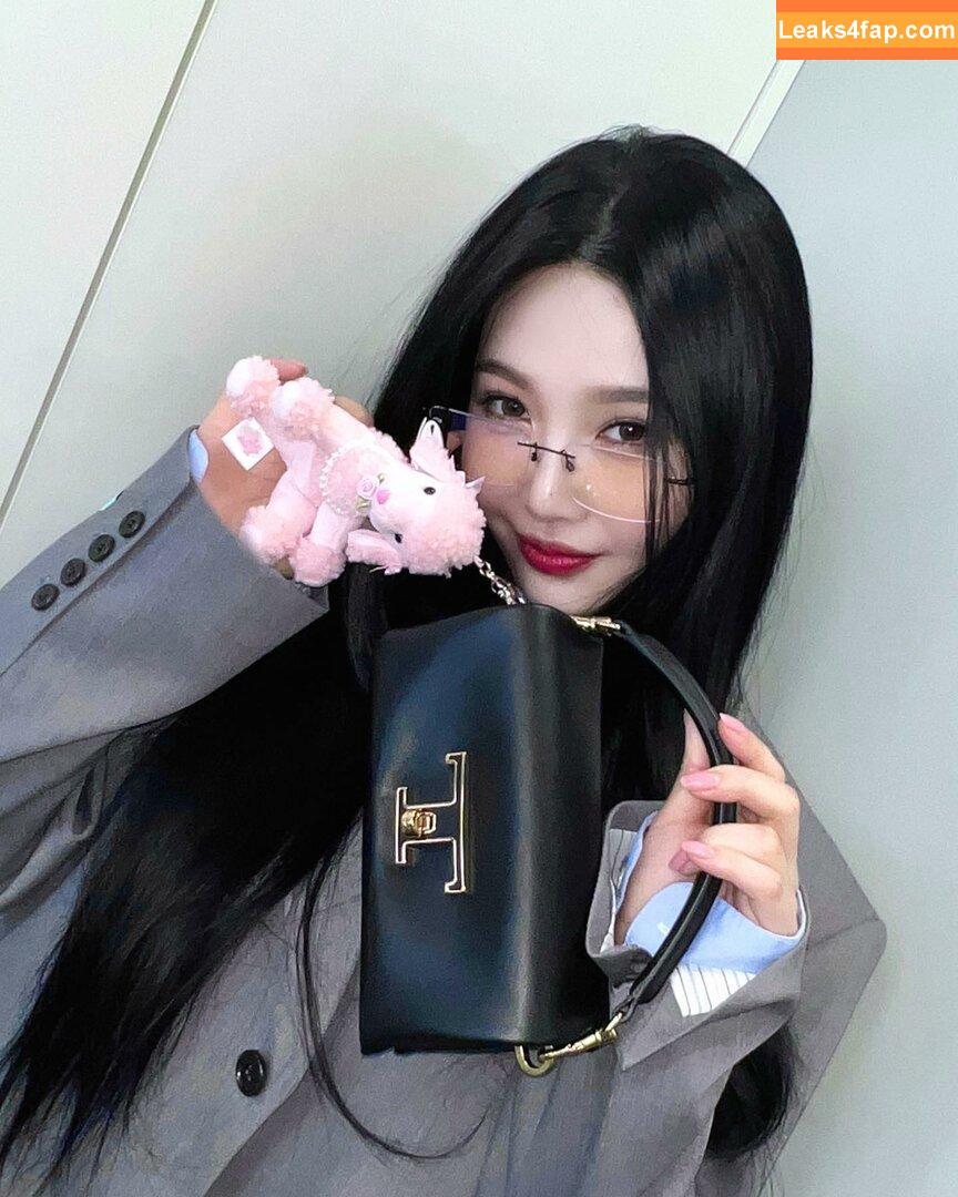 WomenK-pop /  слитое фото фото #1567