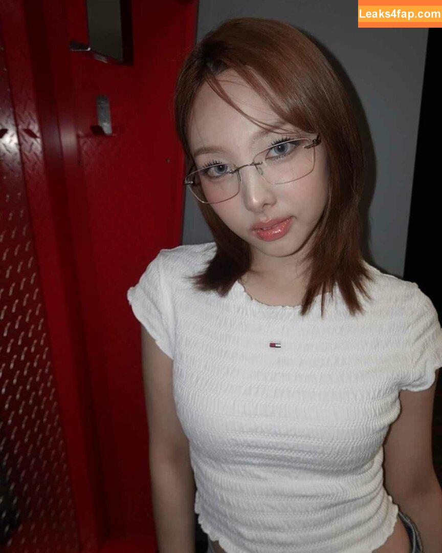 WomenK-pop /  слитое фото фото #1677