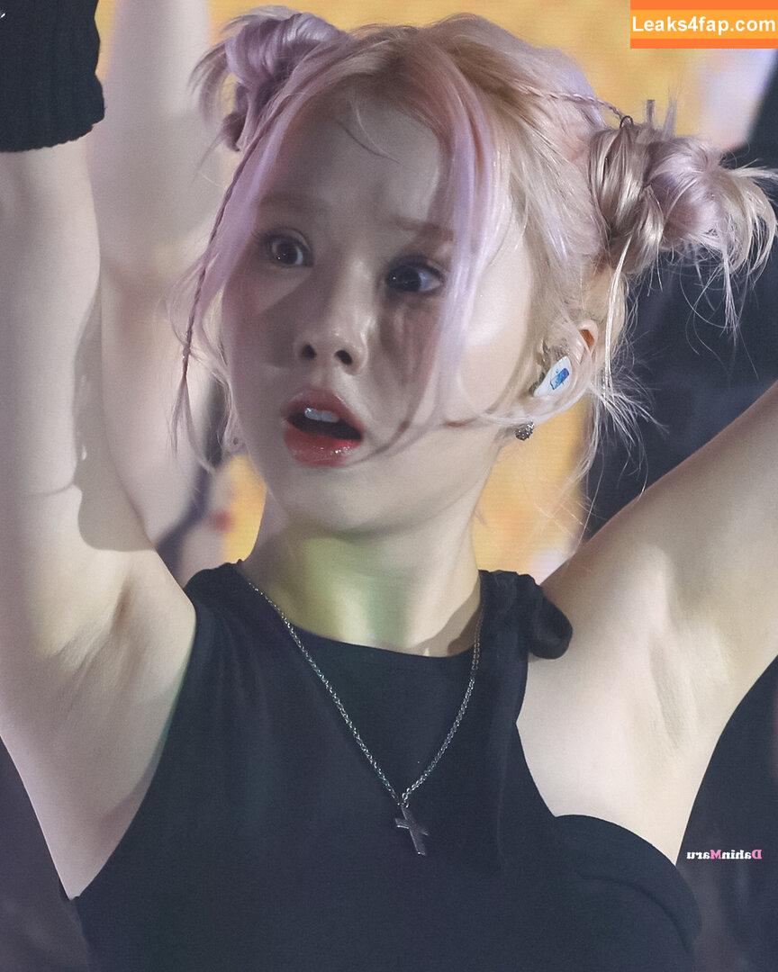 WomenK-pop /  слитое фото фото #1686