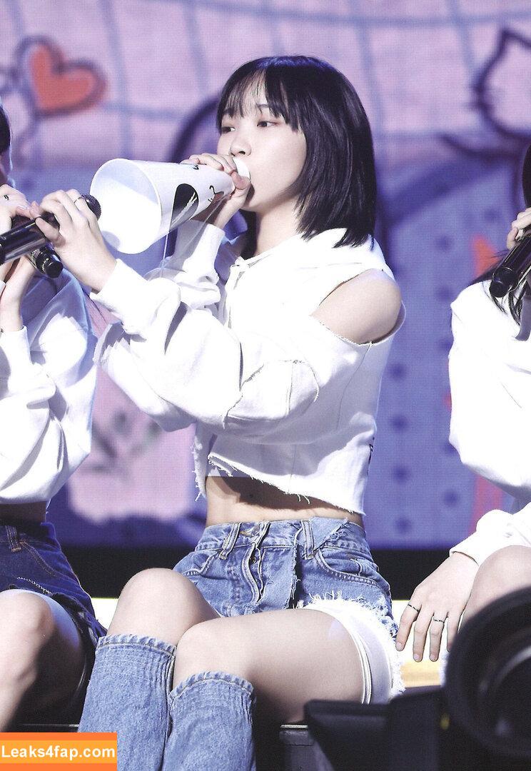 WomenK-pop /  слитое фото фото #1783