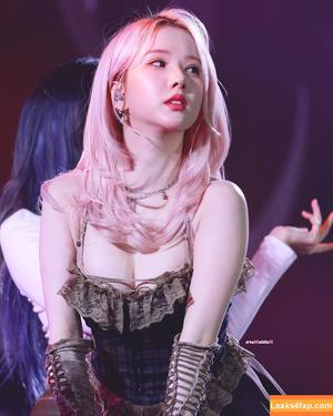 WomenK-pop фото #1120