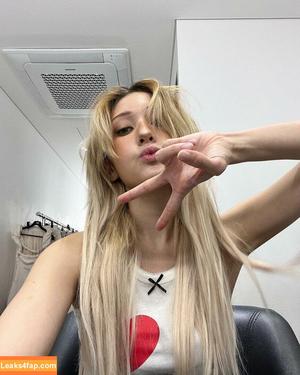 WomenK-pop фото #1968