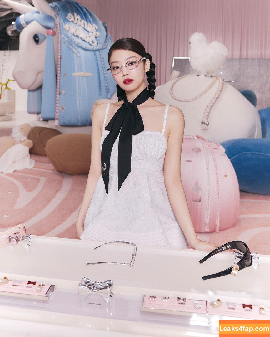 WomenK-pop /  слитое фото фото #2028