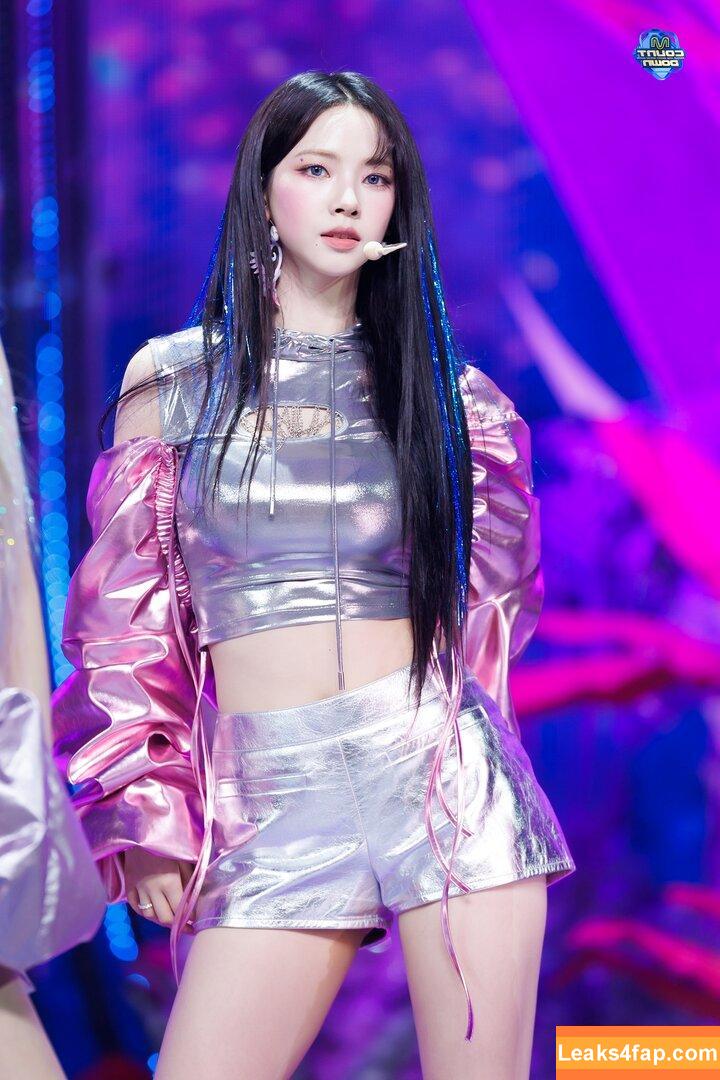 WomenK-pop /  leaked photo photo #2231